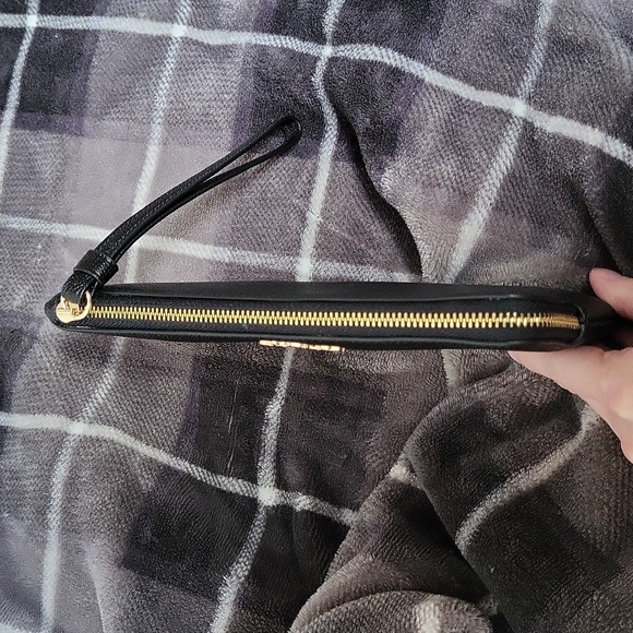 Coach Large Black Leather Corner Zippered Wristlet, New With Tags - Picture 5 of 12